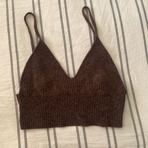 Knitted spaghetti, crop top